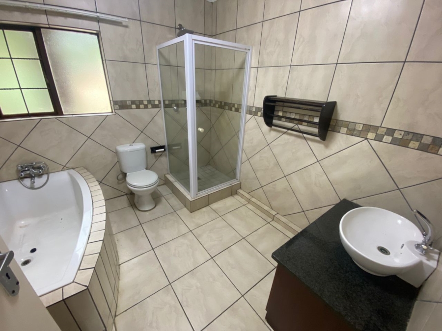 3 Bedroom Property for Sale in Waterval East North West